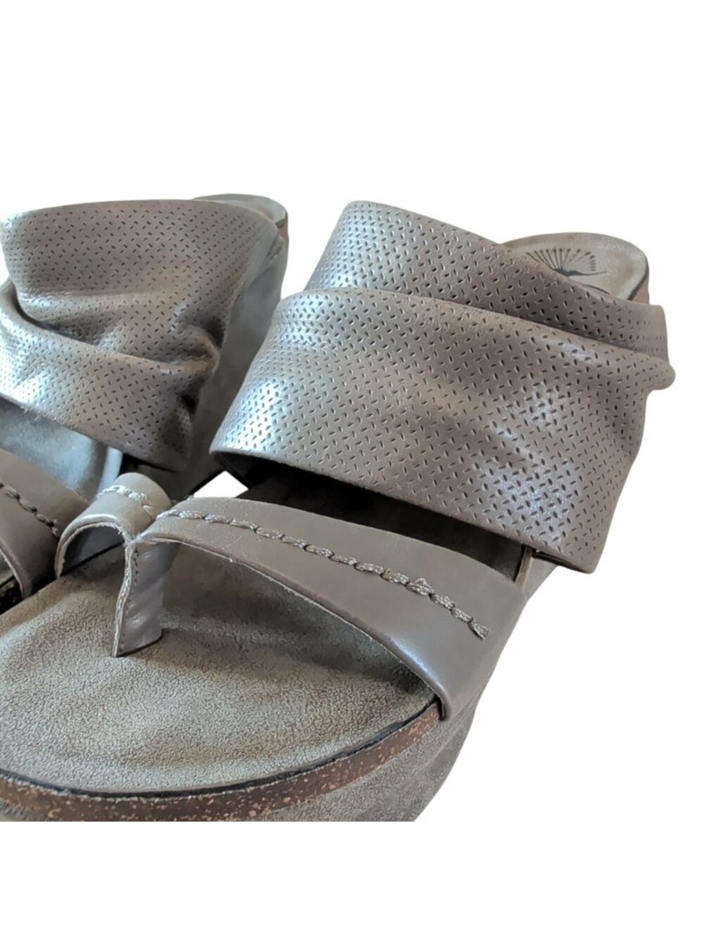 OTBT Balance Wedge Womens Sandals Size 7M Gray Taupe Platform Slip On Open Toe - Picture 12 of 16